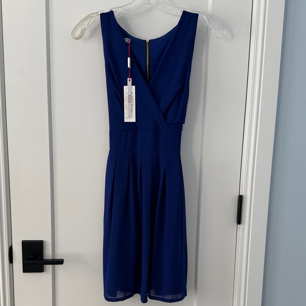 Elegant Blue Sleeveless Dress
